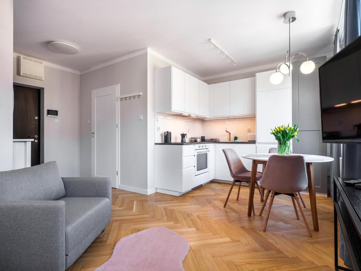 Tyzenhauz Apartments Rakowicka Street Krakow Ngoại thất bức ảnh