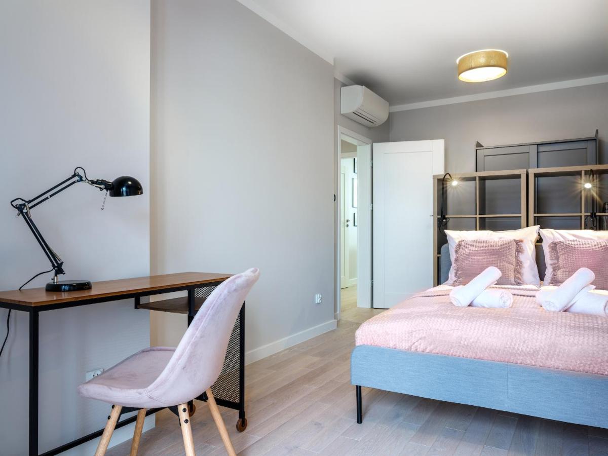 Tyzenhauz Apartments Rakowicka Street Krakow Ngoại thất bức ảnh