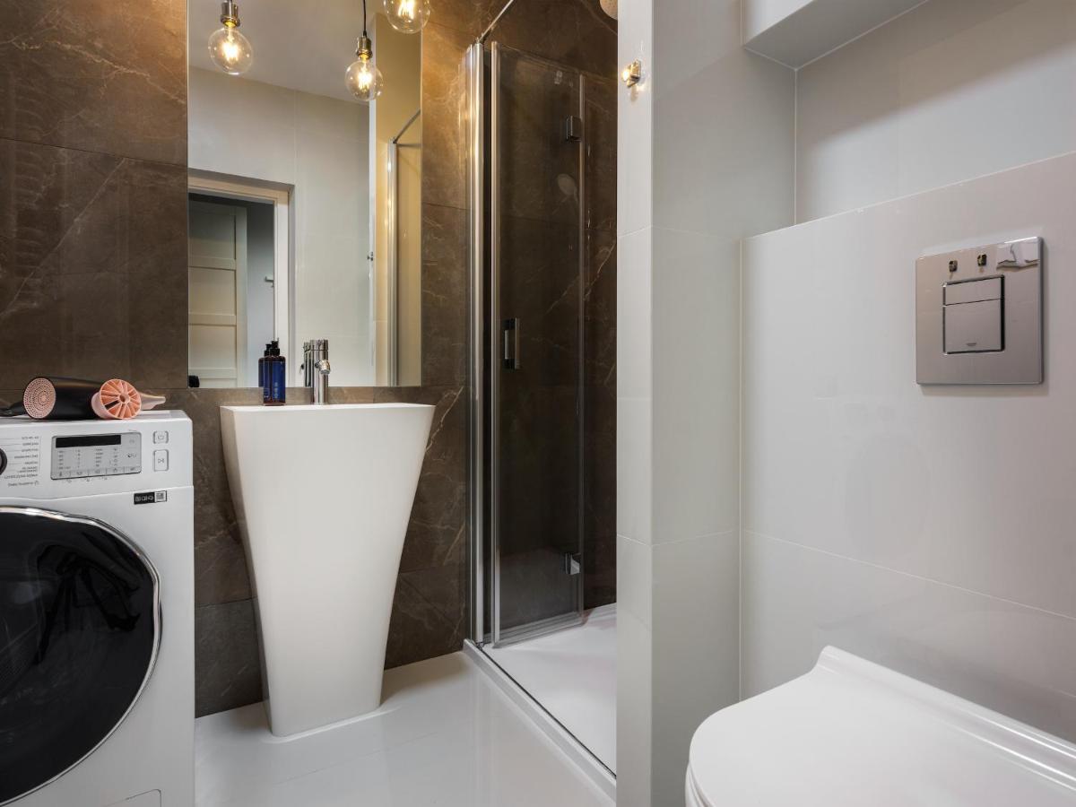 Tyzenhauz Apartments Rakowicka Street Krakow Ngoại thất bức ảnh