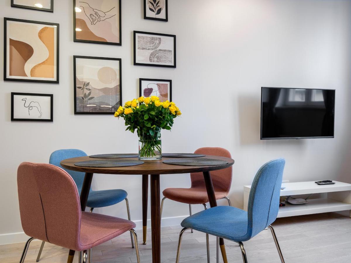 Tyzenhauz Apartments Rakowicka Street Krakow Ngoại thất bức ảnh